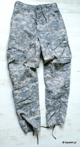 ORYGINALNE NIEPALNE spodnie US ARMY ACU Small Regular